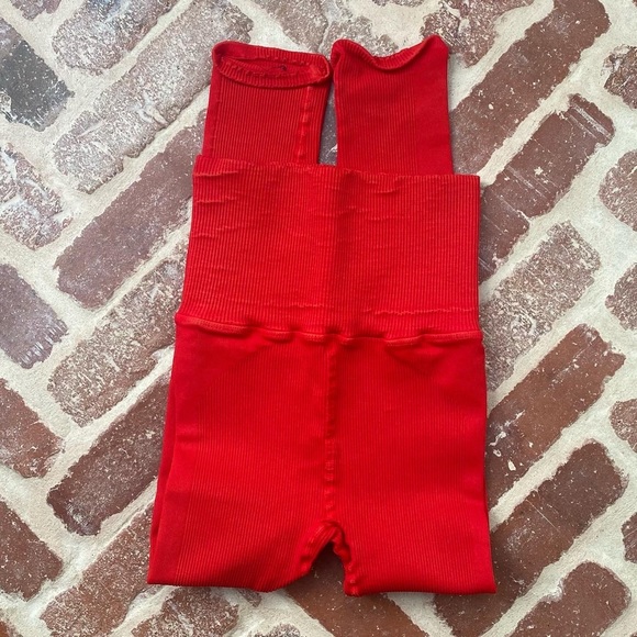 NWOT Free People Ultra Hi-Rise 7/8 Happiness Runs Leggings - Size XS/S - Red - Picture 7 of 7